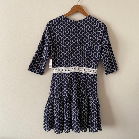 Alexia Admor Devin Drop Waist Dress - Picture 4 of 7